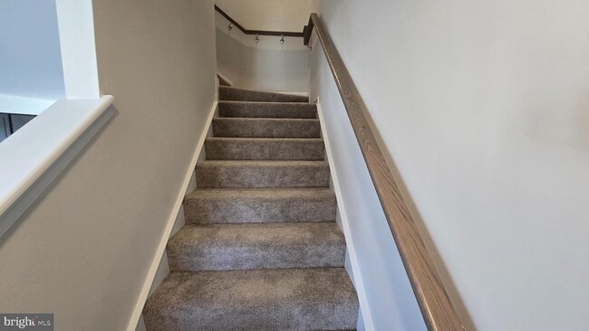 Building Photo - 1360 Red Clover Ln