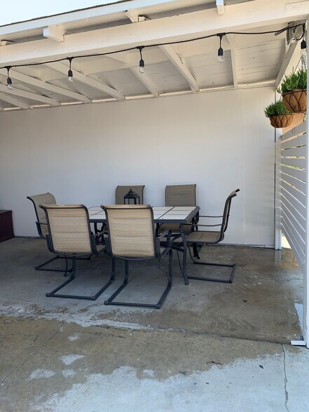 Front patio - 14520 Pontlavoy Ave