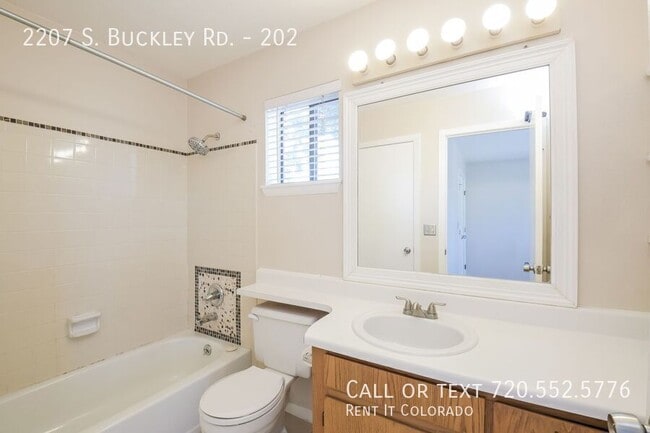 Building Photo - 2207 S Buckley Rd