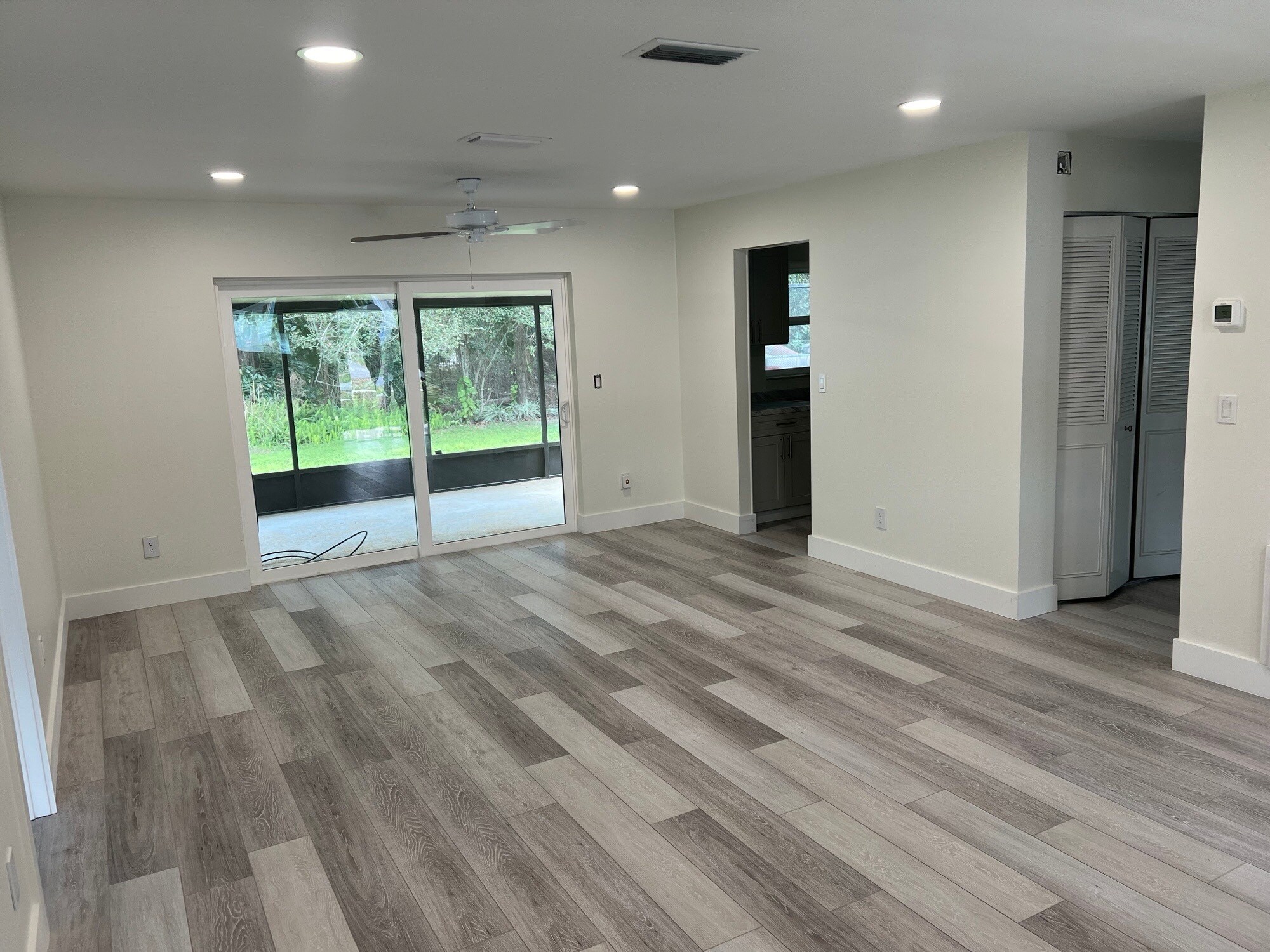 Building Photo - 968 Salzedo Ave