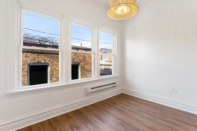 Kitchen Sunroom - 6444 N Magnolia Ave