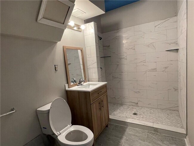 Building Photo - 2355 Black Rock Dr