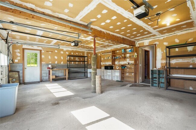 Building Photo - 7151 Podunk Rd