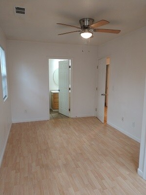 Building Photo - 1403 N Cherry St