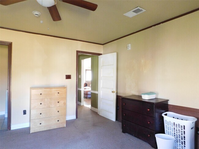 Building Photo - 13203 US-59