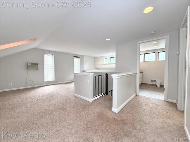 Building Photo - 799 Emmons Ave