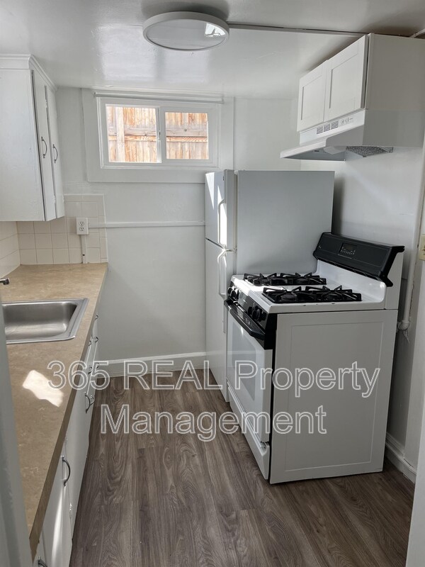 Building Photo - 2036 8th Ave