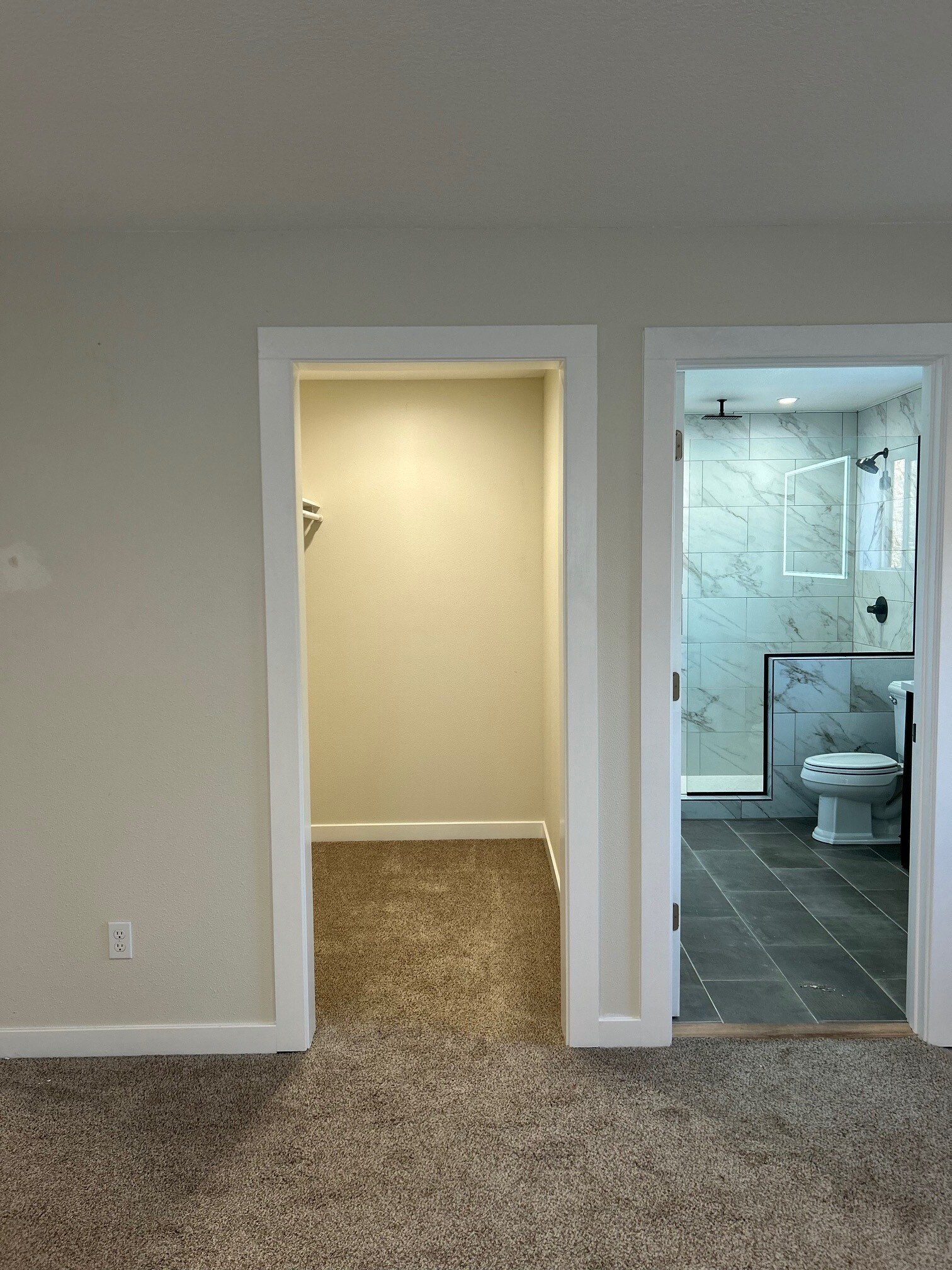 Walk in closet - 4022 NE Mallory Ave