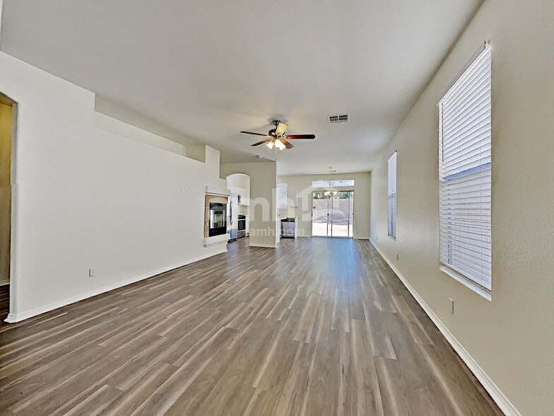 Building Photo - 265 S Summer Meadow St