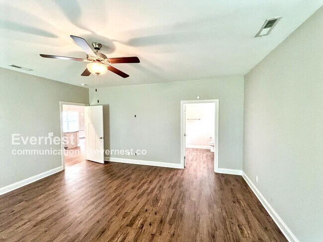Building Photo - 5344 Roosevelt Rd