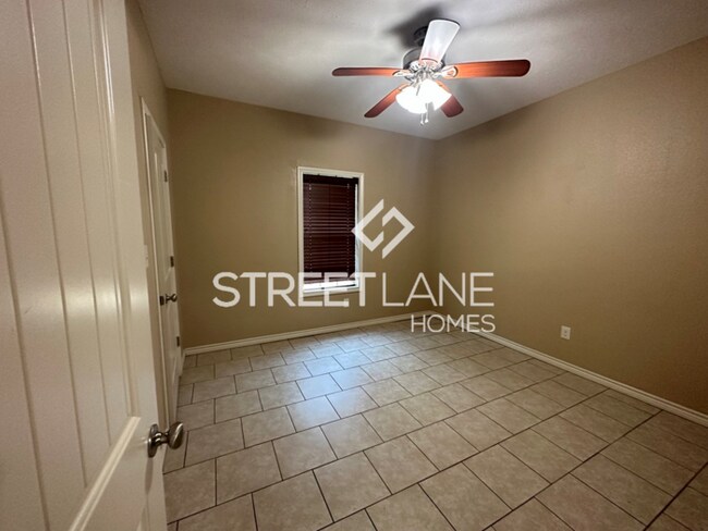 Building Photo - Charming 2 Bedroom in Texarkana!