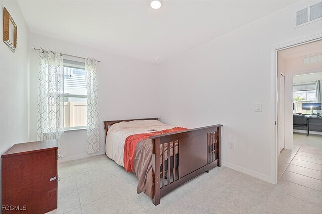 Building Photo - 8948 Cascade Price Cir