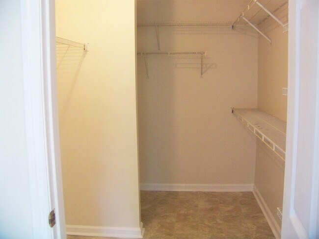 Building Photo - 108 Christopher Ct