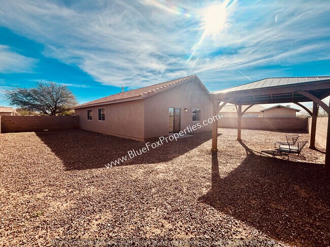 Building Photo - 5670 S Lemon Tree Dr