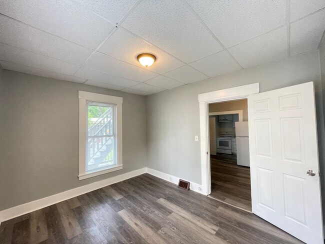 Building Photo - 31 Pennacook St