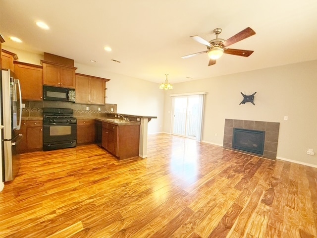 Building Photo - 275 NE Miramar Cir