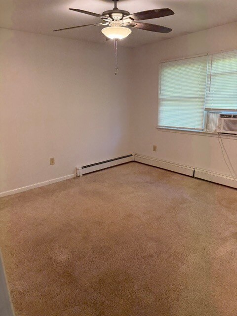 Building Photo - 8 Tobi Ln