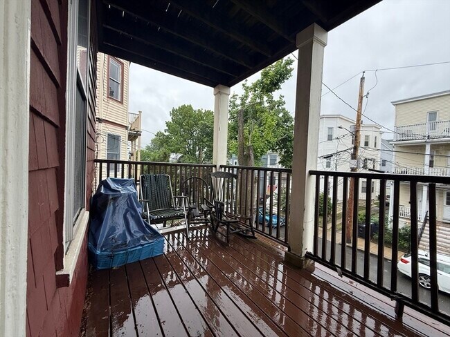 Building Photo - 34 Belknap St