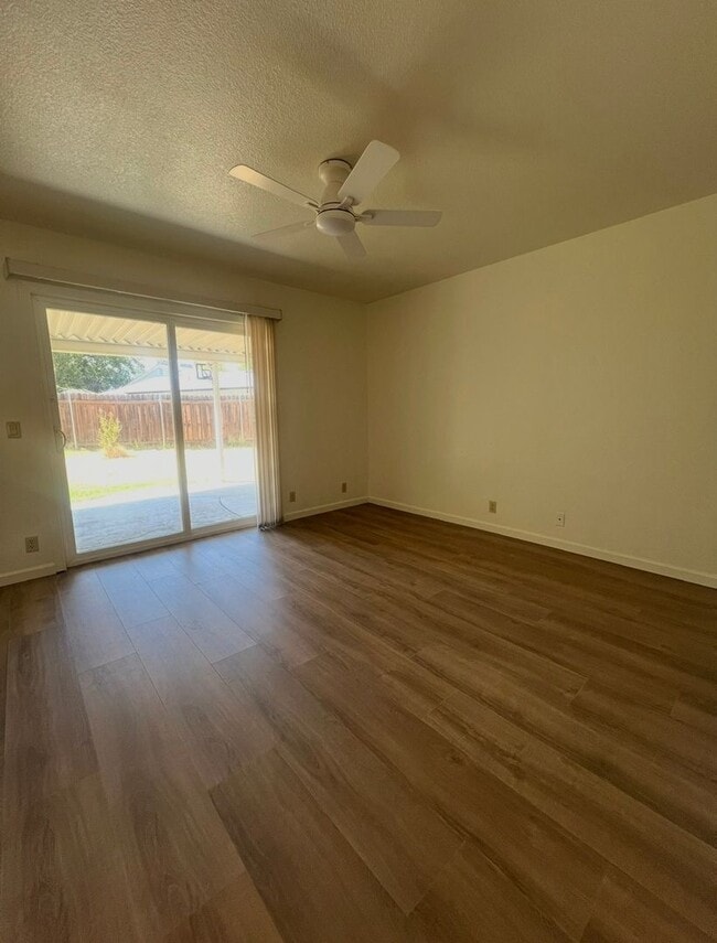 Building Photo - 6956 Meadow Wood Trail