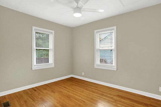 Building Photo - 233 W Westfield Blvd