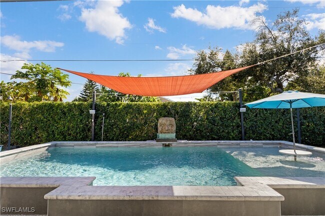 Building Photo - 10990 Goodwin St