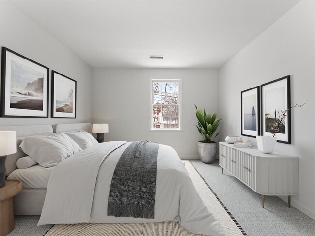 Building Photo - 28 Crestview Dr