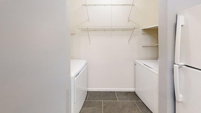 Building Photo - 1107 River Ct