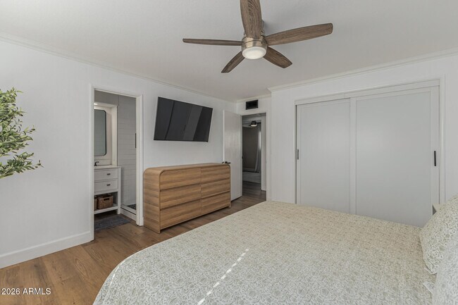 Building Photo - 641 N Dawn Cir