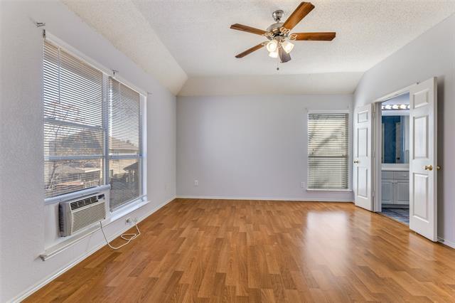 Building Photo - 5020 Glenscape Trail