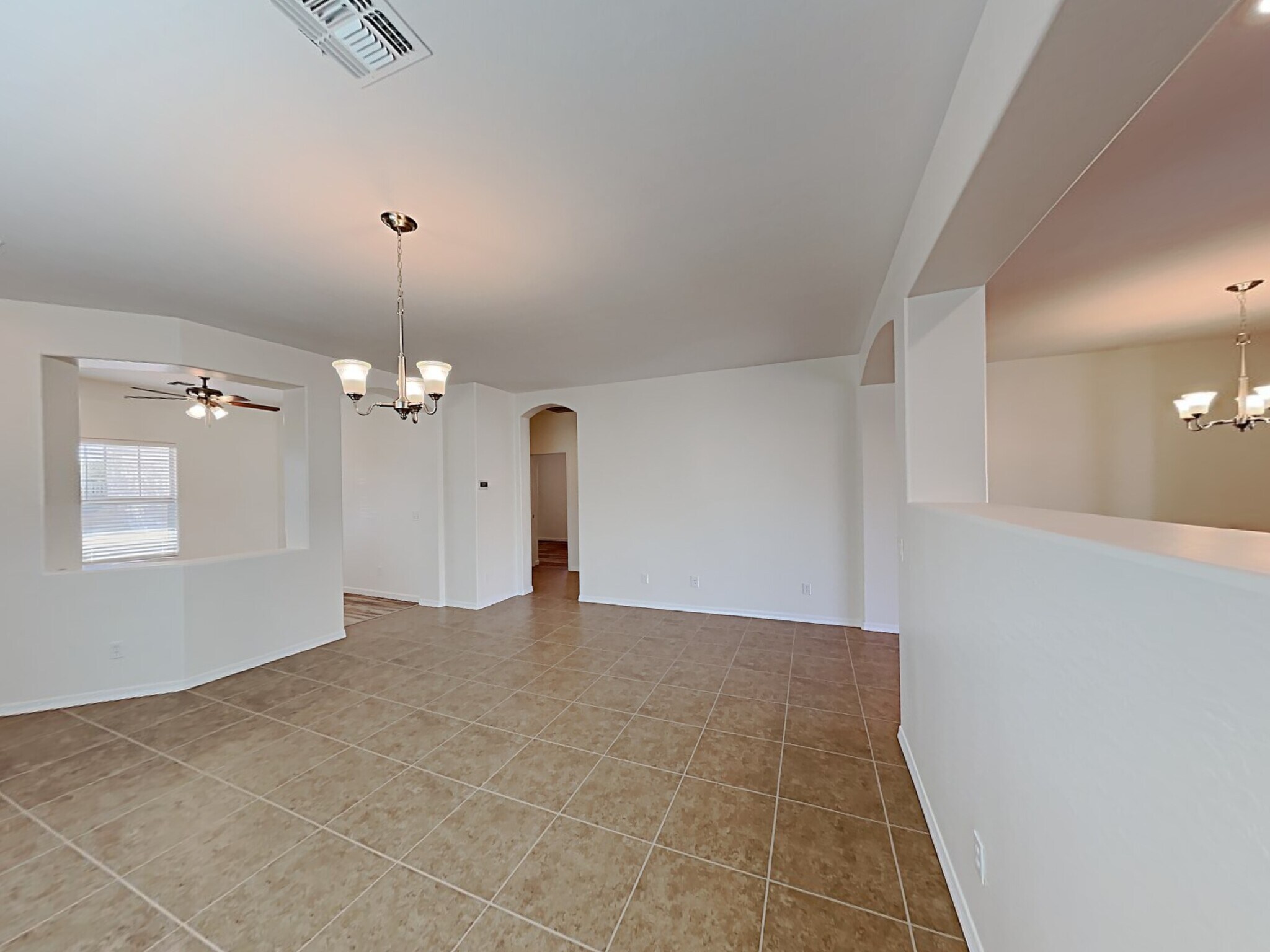 Building Photo - 868 Basswood Ave