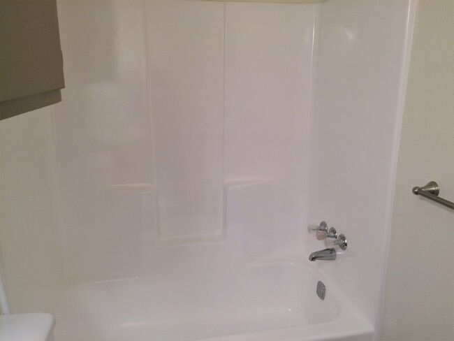 Building Photo - 3606CH