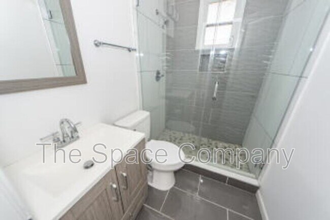 Building Photo - 333 Ashley Ave