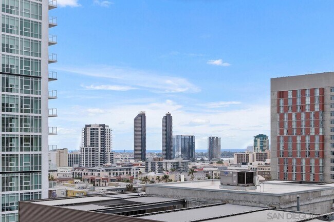 Building Photo - 1080 Park Blvd