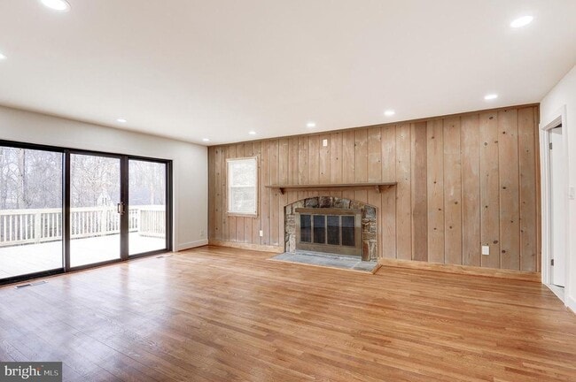 Building Photo - 9704 Hall Rd