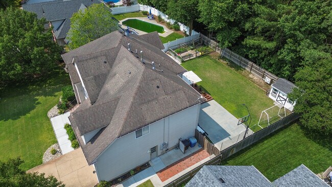 Building Photo - 2641 Springhaven Dr