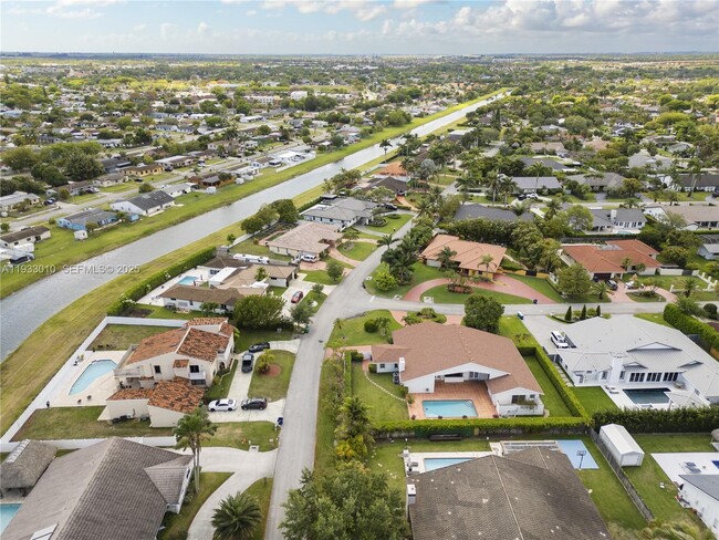 Building Photo - 13945 SW 107th Ct