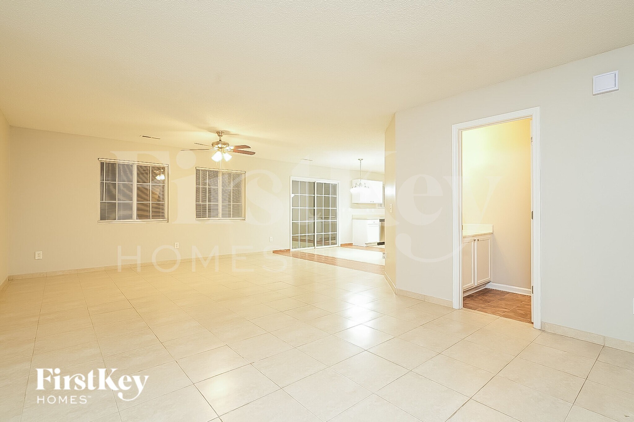 Building Photo - 5701 Yachtsman Ct