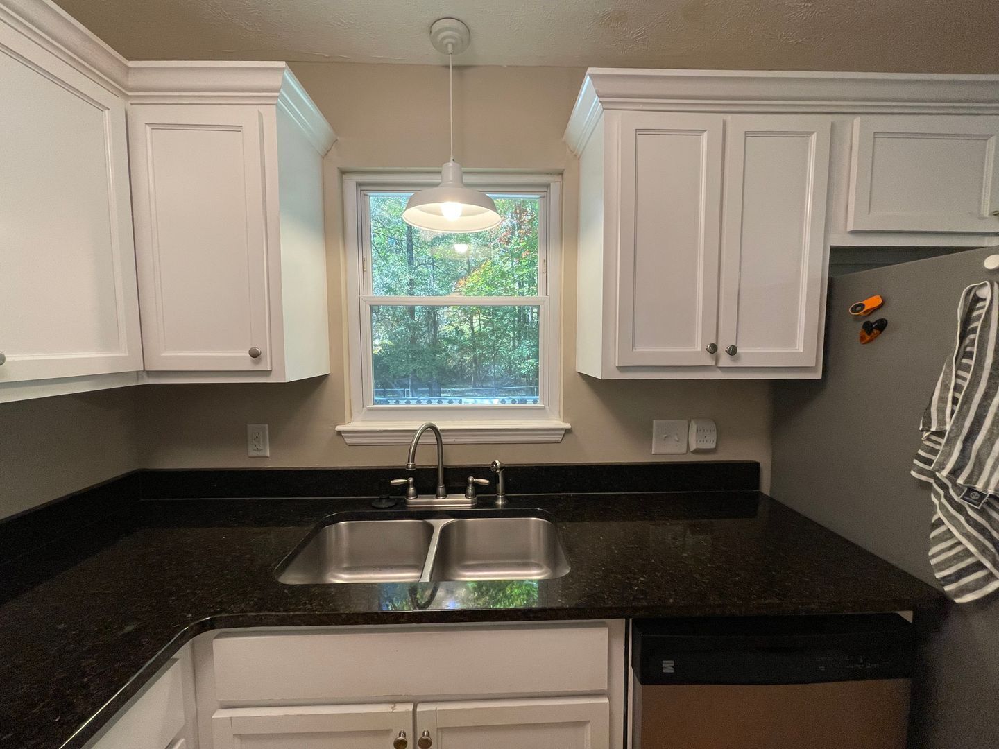 Building Photo - Super cute One Level Home in Auburn