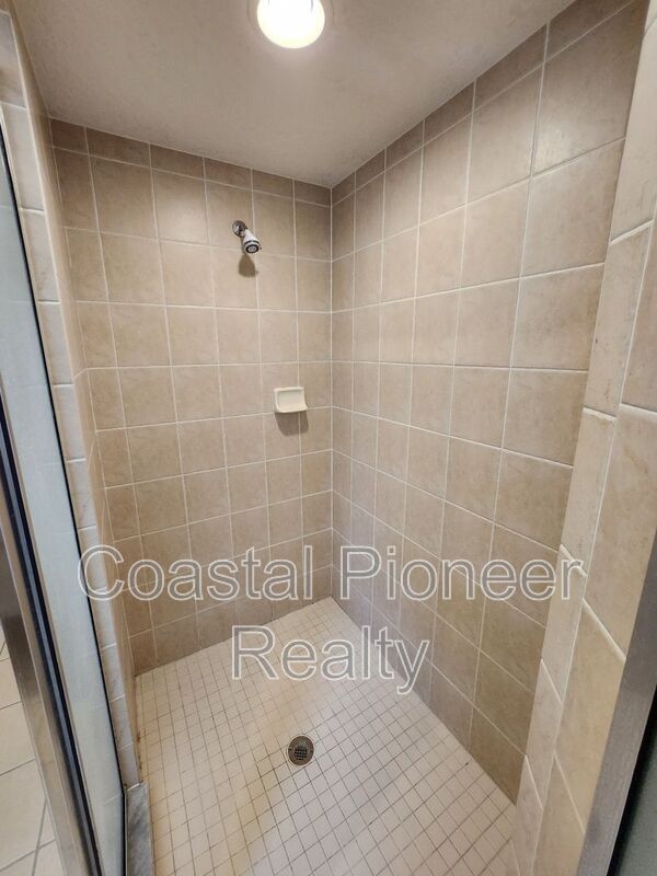 Building Photo - 11614 Whiterook Ct