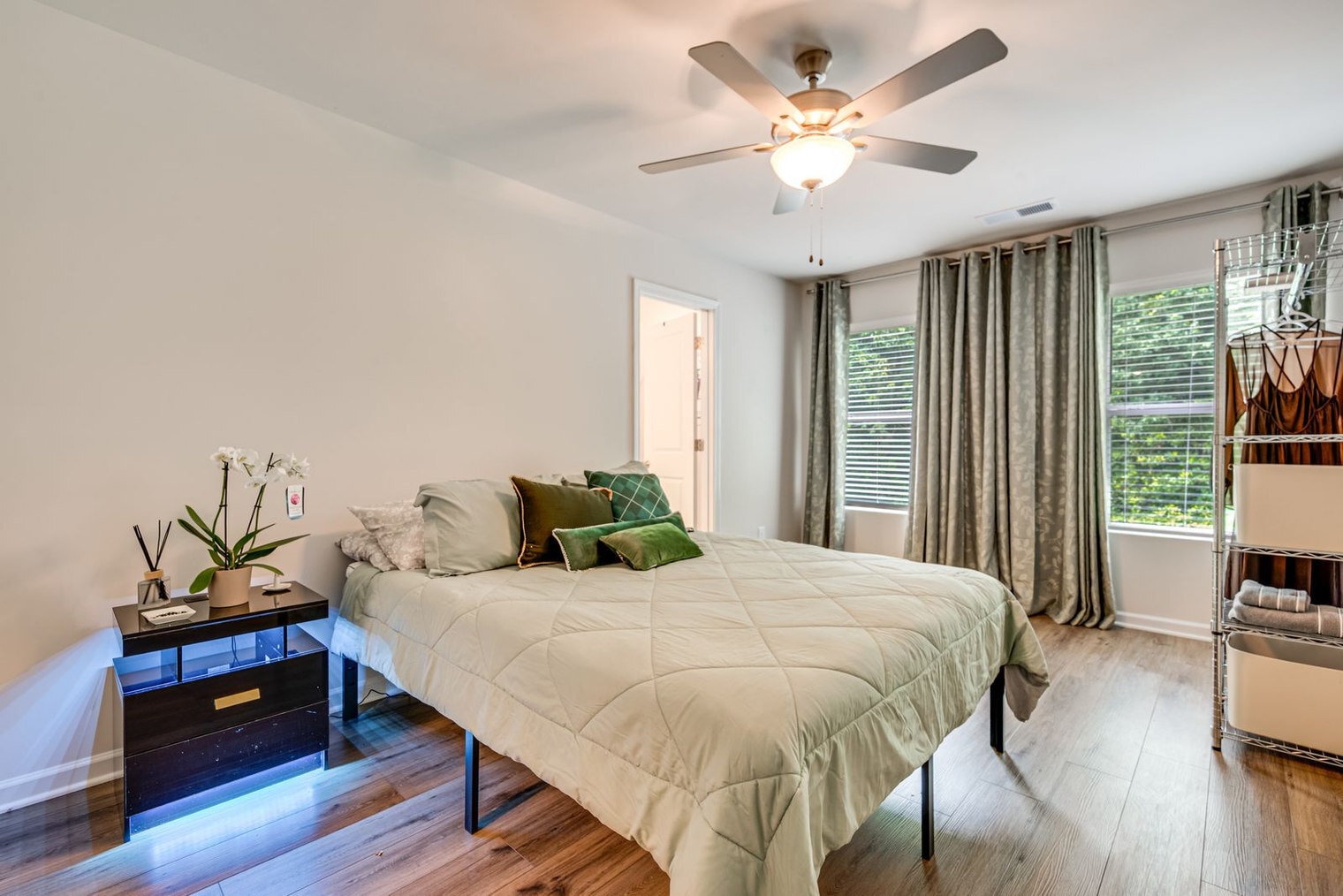 Building Photo - 4252 Notting Hill Dr SW
