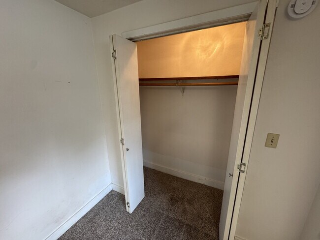 Building Photo - Studio Cottage