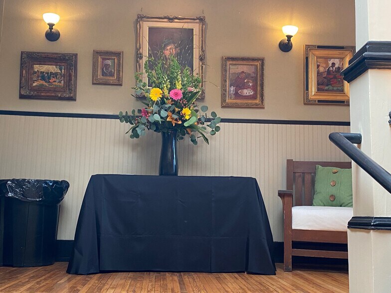 Top of stairs - 310 Public Sq