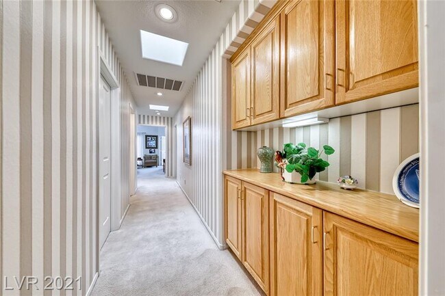 Building Photo - 2229 Fiero Dr