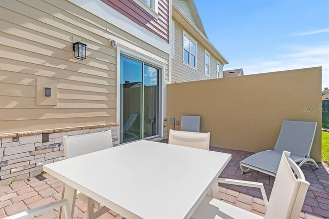 Building Photo - 7568 Sunflower Cir