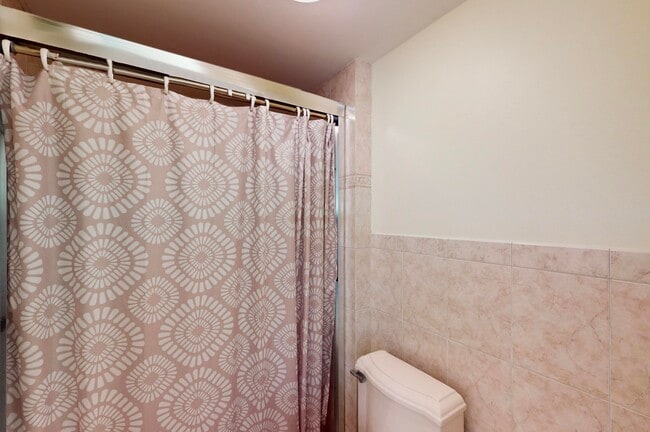 Building Photo - 5540 Tamberlane Cir