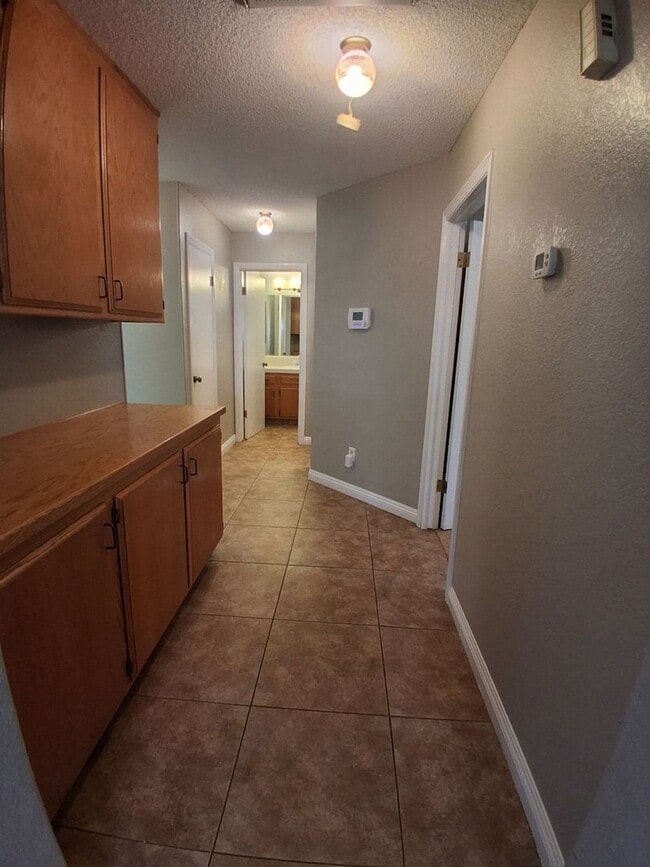 Building Photo - Beautiful Single-Story Home in Pheasant Run – Move-In Ready!