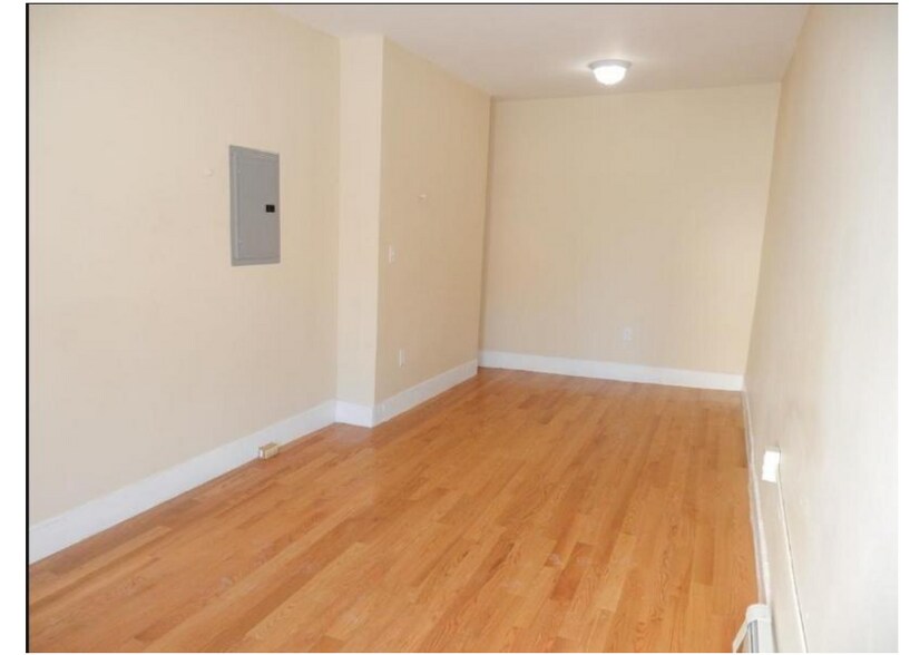 Building Photo - 232 Cambridge St