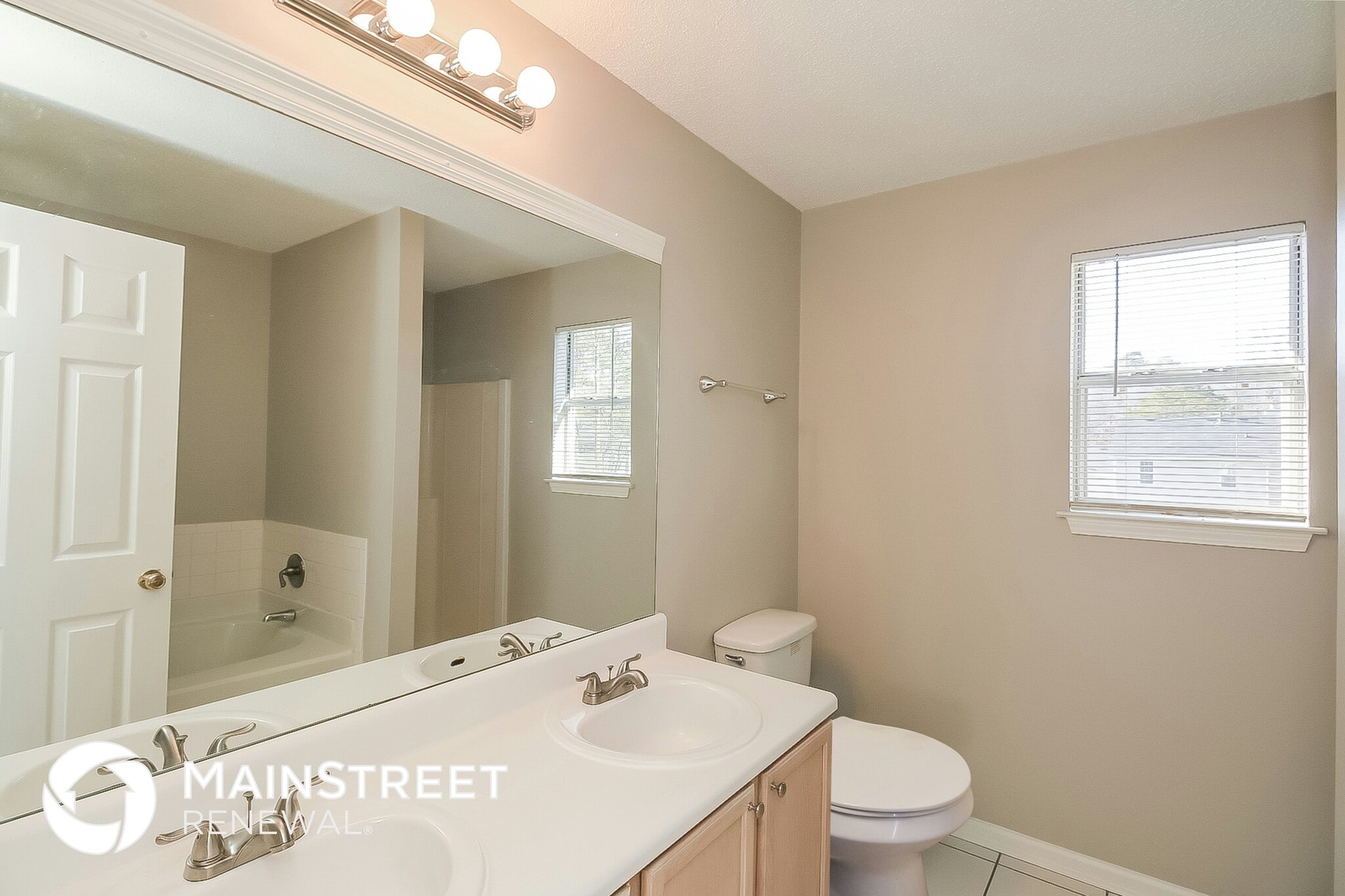 Building Photo - 703 Stonebridge Terrace