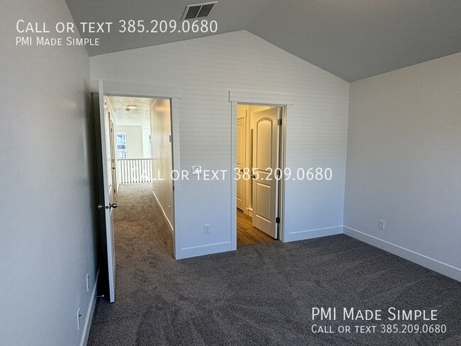 Building Photo - 2034 N 4100 W