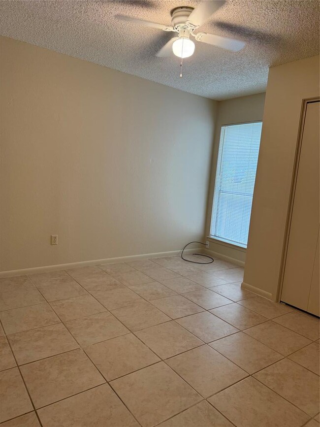 Building Photo - 9011 Sedgemoor Trail